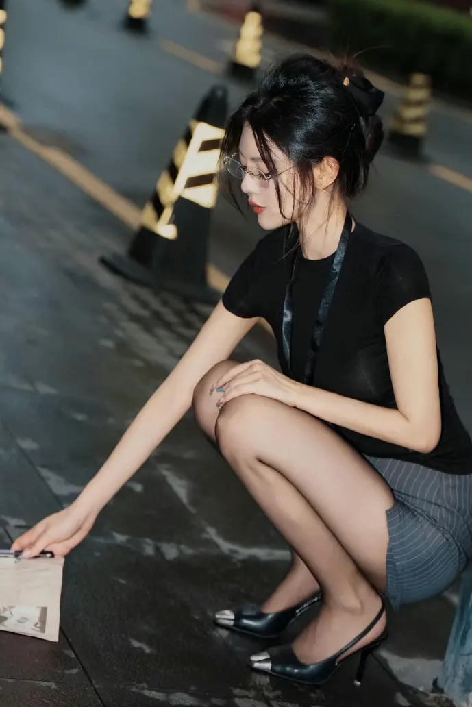 小姐电影下载剧照